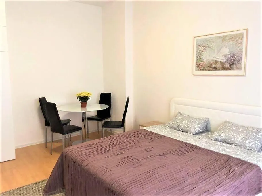 Apartment By The Museum Prague